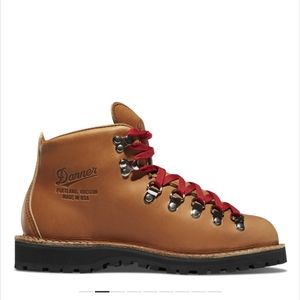 Danner mountain light cascade size 7